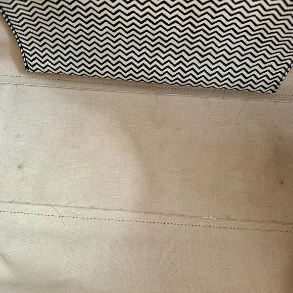 Tory Burch Tote in Viva Dot - Picture 13 of 14